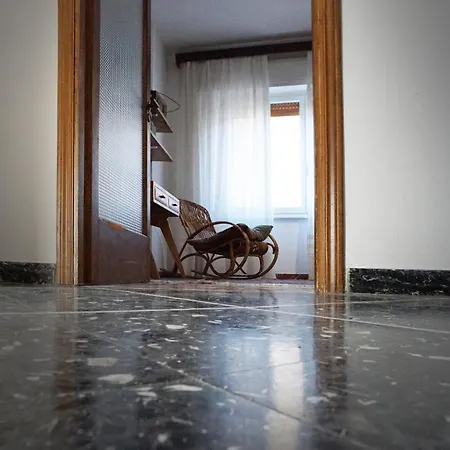 公寓 Sulle Vie Delle Cinque Terre, Nel Centro Storico Di Spezia! *