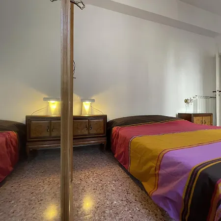 公寓 Sulle Vie Delle Cinque Terre, Nel Centro Storico Di Spezia! 斯培西亚