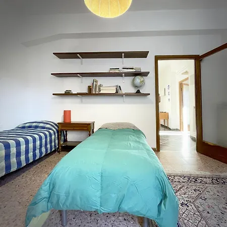 Appartement Sulle Vie Delle Cinque Terre, Nel Centro Storico Di Spezia!