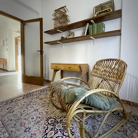 Daire Sulle Vie Delle Cinque Terre, Nel Centro Storico Di Spezia! *