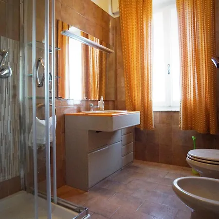 Appartement Sulle Vie Delle Cinque Terre, Nel Centro Storico Di Spezia! *
