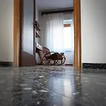 아파트 Sulle Vie Delle Cinque Terre, Nel Centro Storico Di Spezia! *