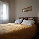 Sulle Vie Delle Cinque Terre, Nel Centro Storico Di Spezia! * 라스페치아