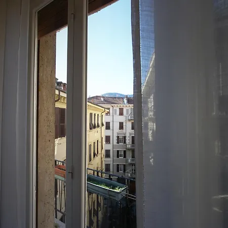 Sulle Vie Delle Cinque Terre, Nel Centro Storico Di Spezia! * Ла-Спеція