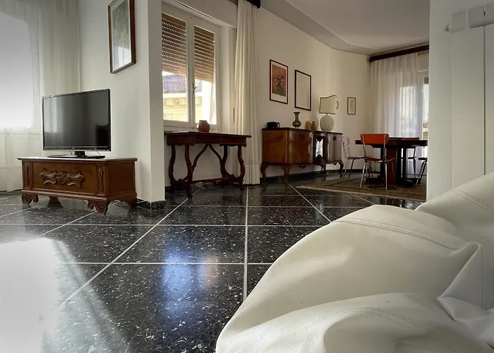 アパート Sulle Vie Delle Cinque Terre, Nel Centro Storico Di Spezia! *